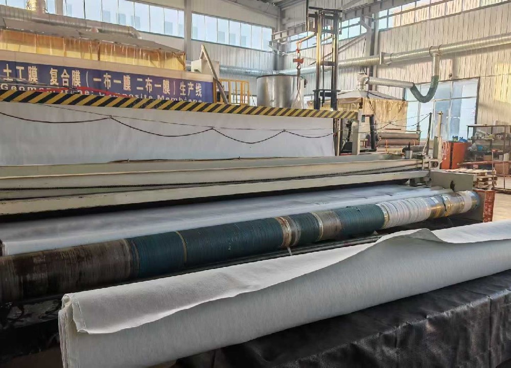 泰安防水土工布廠(chǎng)家，泰安復(fù)合土工膜廠(chǎng)家